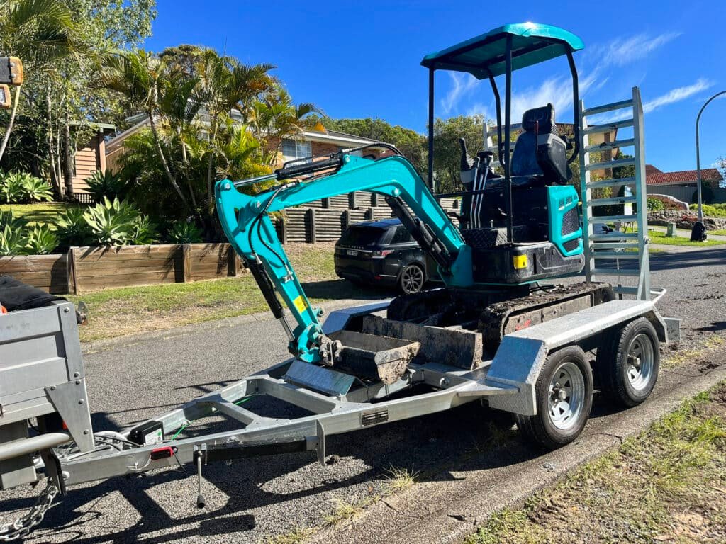 Buying a 1–3 Ton Mini Excavator for Your Farm or Property: 30 Questions to Ask Before Importing From China